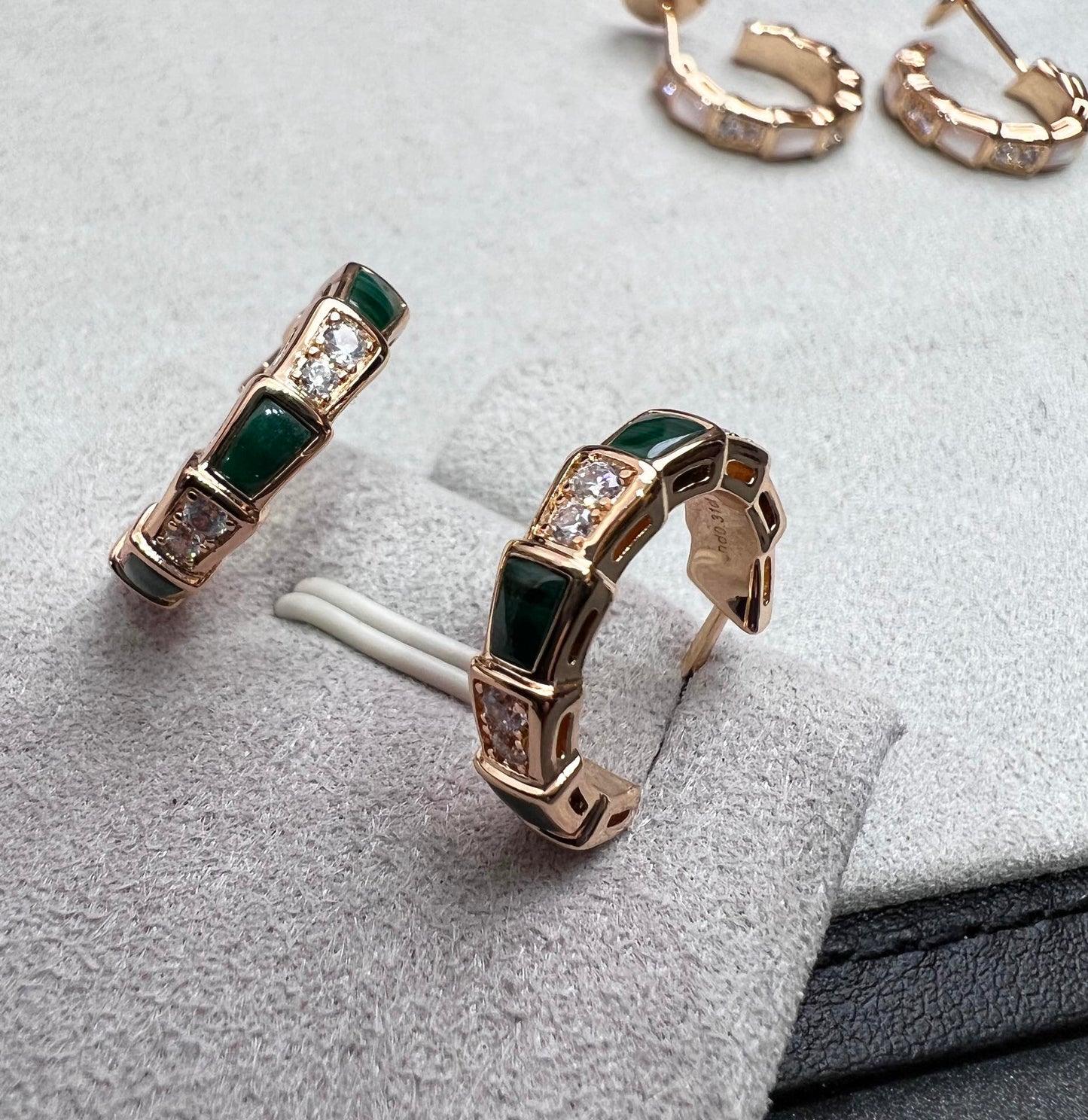 [Blar]SERPENTI MALACHITE PINK GOLD EARRINGS