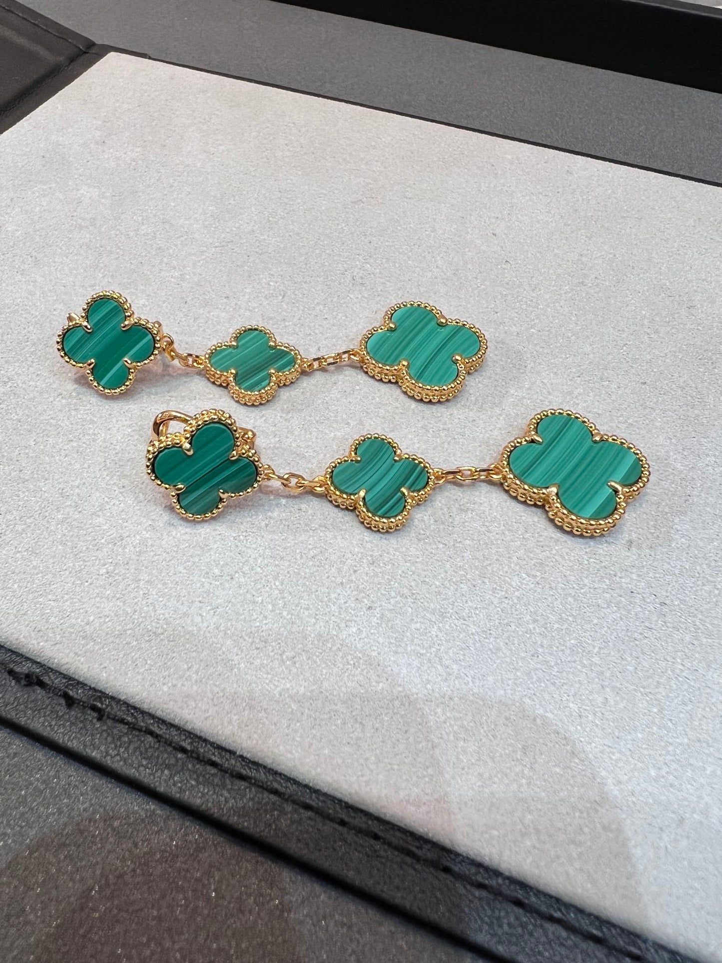 [VCA]CLOVER MALACHITE 3 MOTIFS GOLD