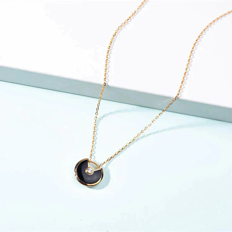 [Chau]AMULETTE GOLD CARNELIAN ONYX NECKLACE