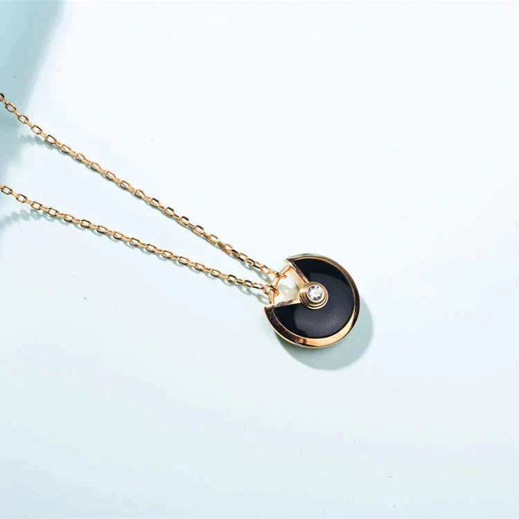 [Chau]AMULETTE GOLD CARNELIAN ONYX NECKLACE