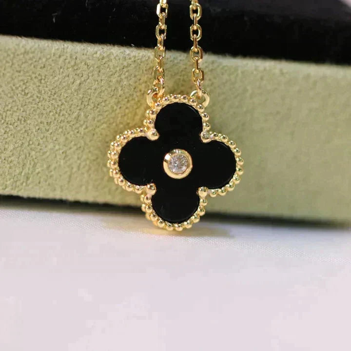 [VCA]CLOVER 15MM DIAMOND ONYX NECKLACE