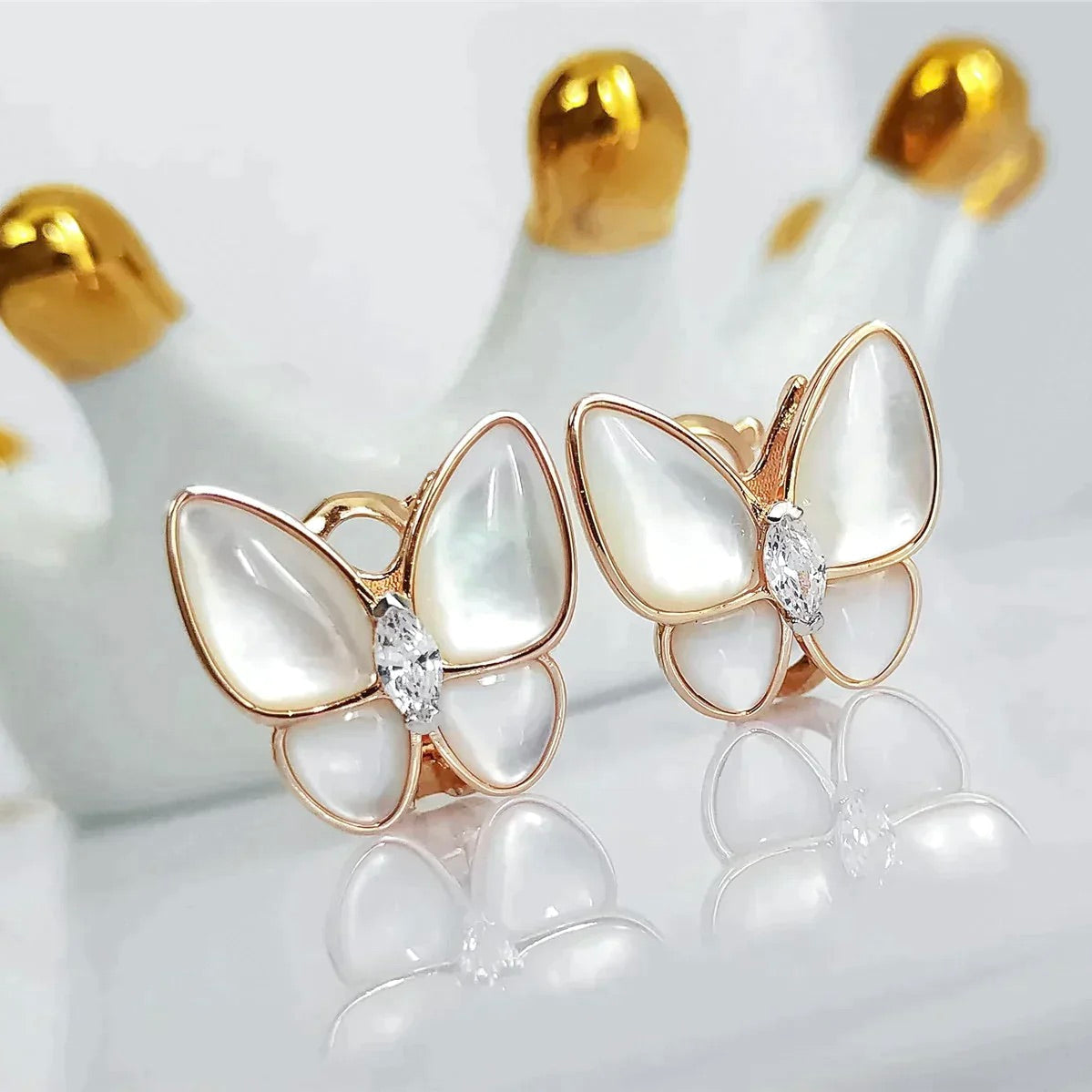 [VCA]BUTTERFLY MOP DIAMOND EARRINGS