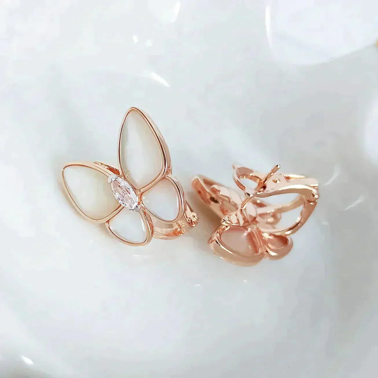 [VCA]BUTTERFLY MOP DIAMOND EARRINGS