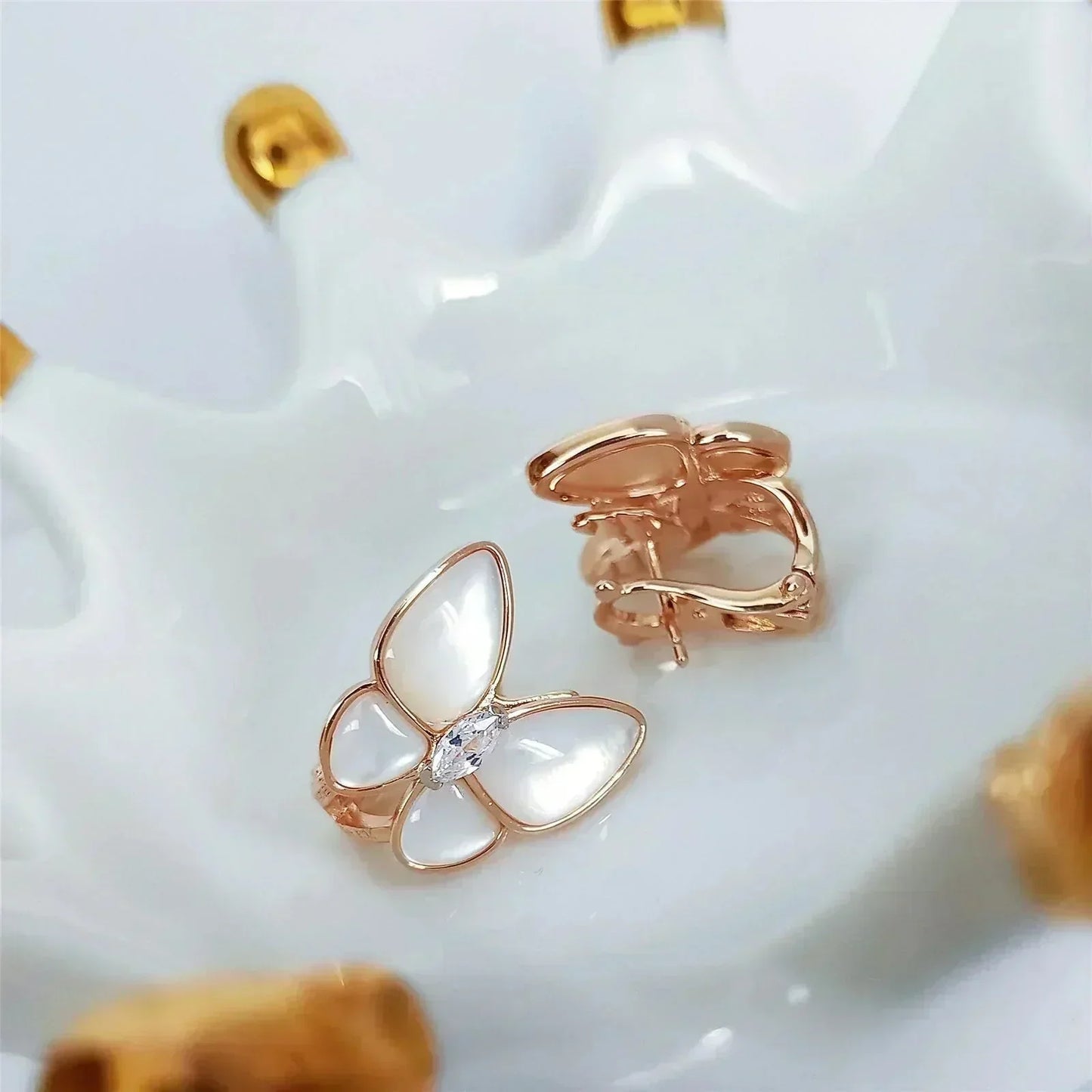 [VCA]BUTTERFLY MOP DIAMOND EARRINGS