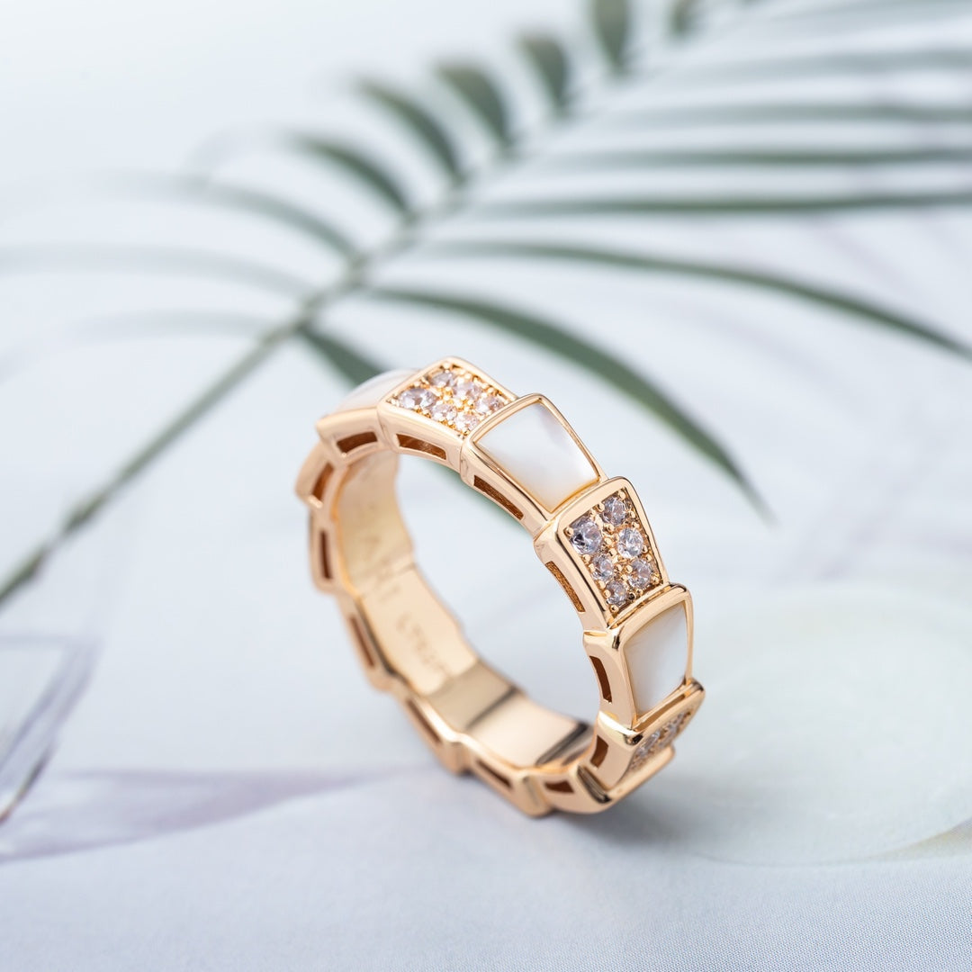 [Blar]SERPENTI RING PINK GOLD MOP DIAMOND PAVED 4MM