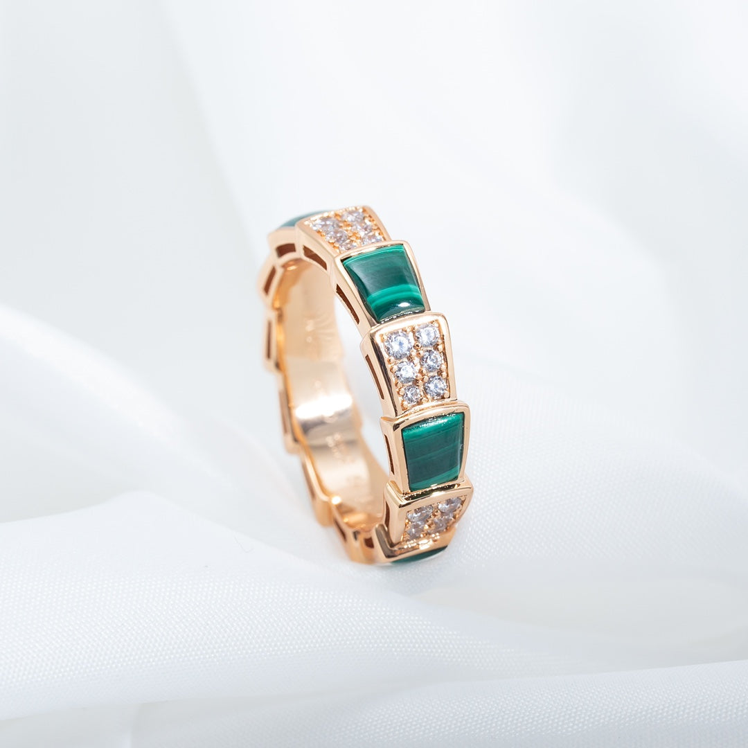 [Blar]SERPENTI RING PINK GOLD MALACHITE DIAMOND PAVED 4MM