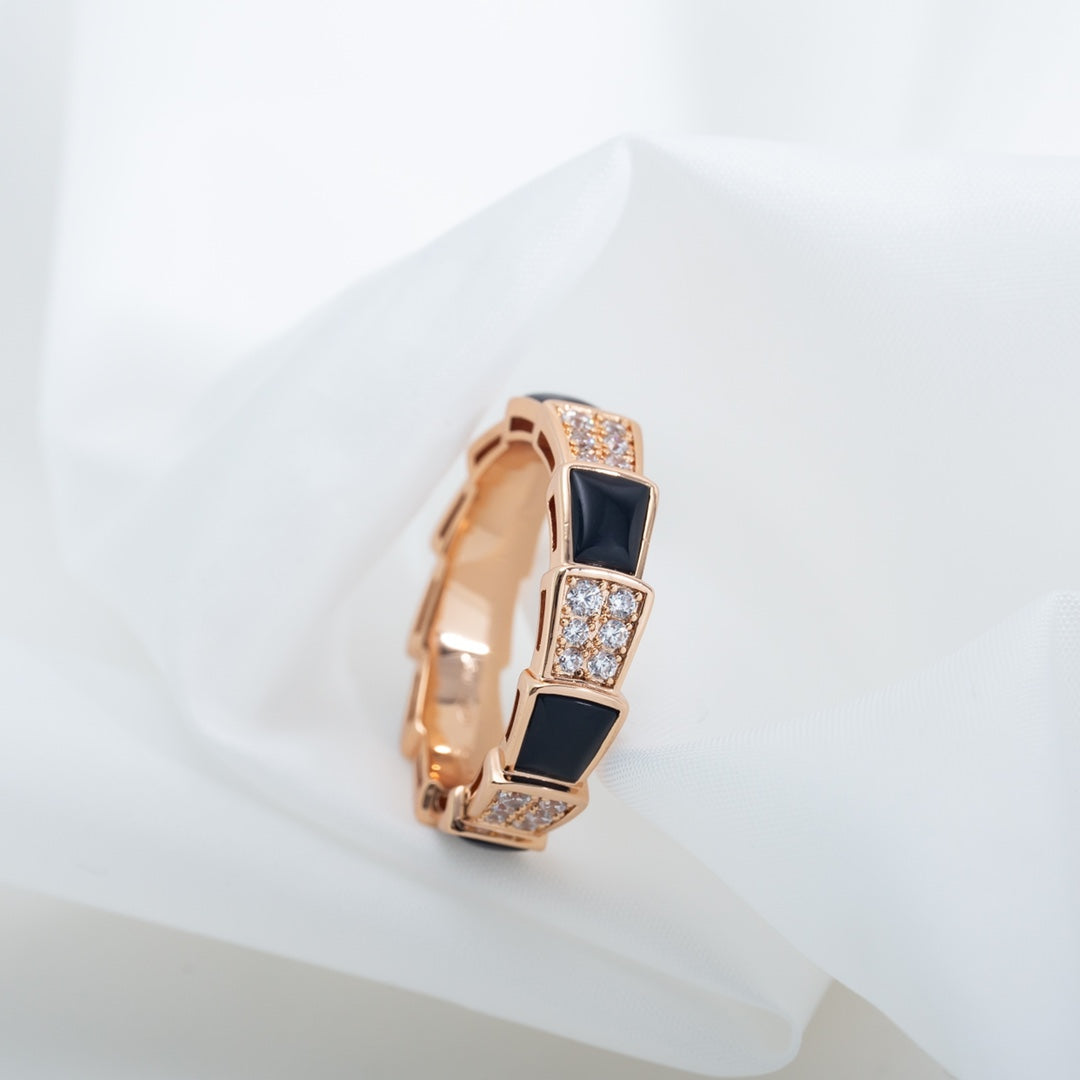 [Blar]SERPENTI RING PINK GOLD BLACK MOP DIAMOND PAVED 4MM