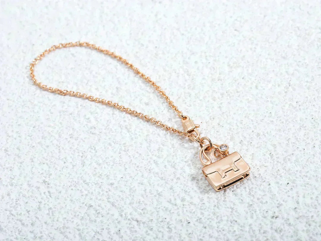 [Chau]AMULETTE PEDANT ROSE GOLD NECKLACE