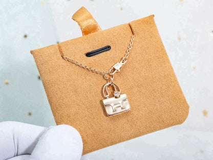 [Chau]AMULETTE PEDANT ROSE GOLD NECKLACE