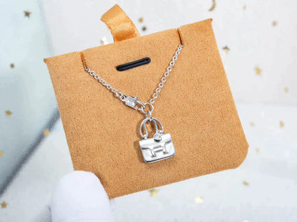 [Chau]AMULETTE PEDANT SILVER NECKLACE