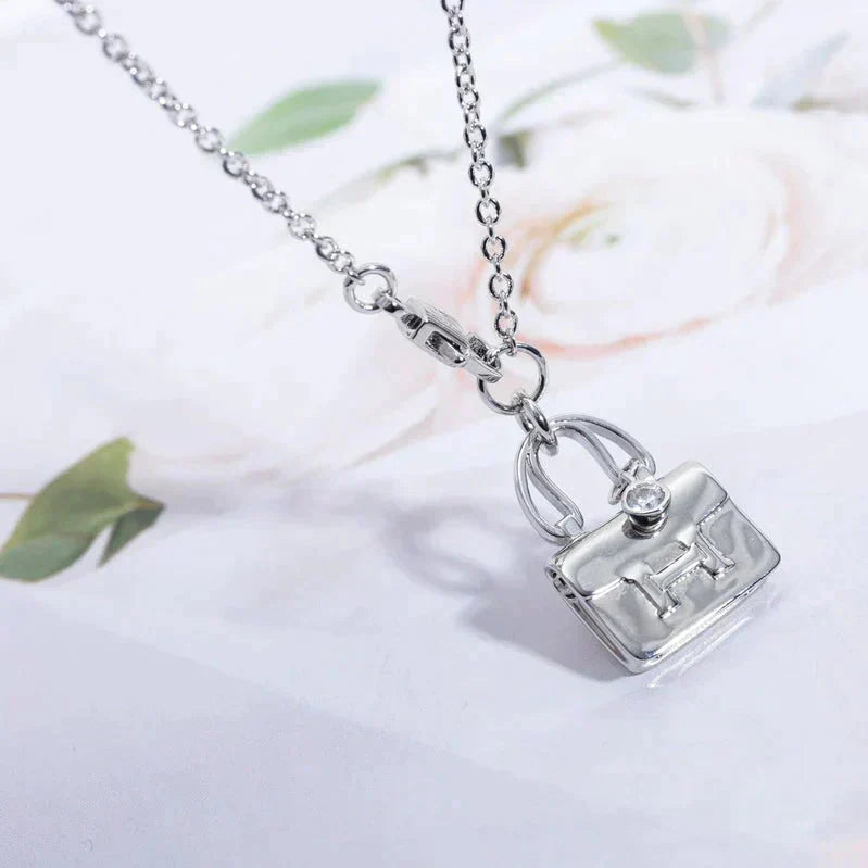 [Chau]AMULETTE PEDANT SILVER NECKLACE