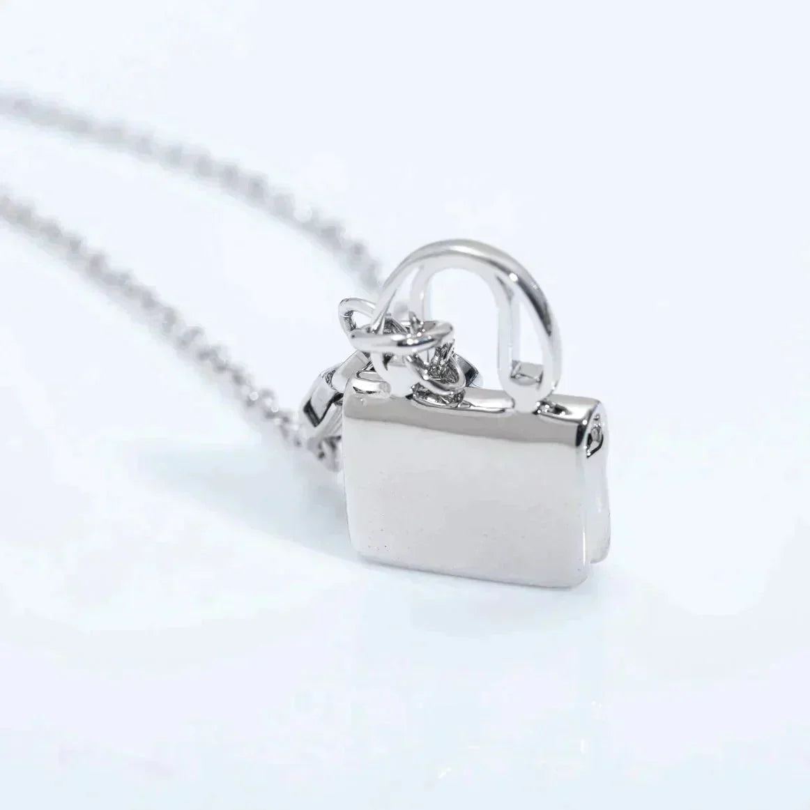 [Chau]AMULETTE PEDANT SILVER NECKLACE