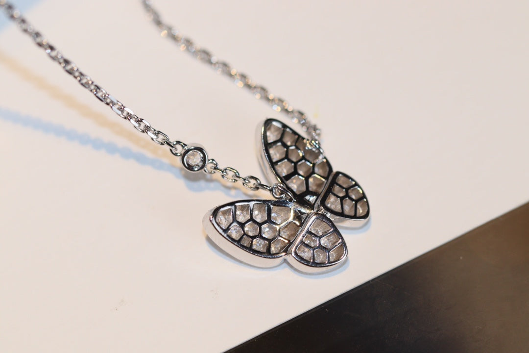 [VCA]BUTTERFLY DIAMOND NECKLACE