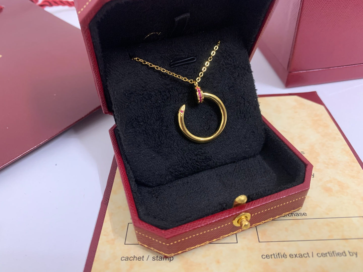 [CAT]JUSTE PINK DIAMOND NECKLACE