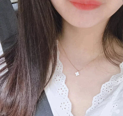 [VCA]CLOVER MINI 9.5MM WHITE MOTHER-OF-PEARL NECKLACE