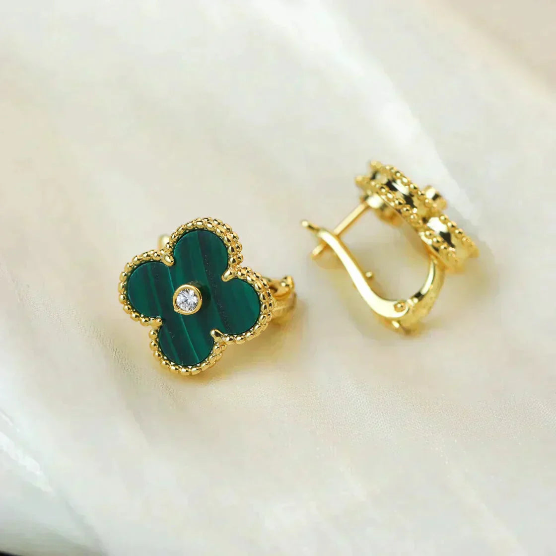 [VCA]CLOVER MEDIUM 1 MOTIFS MALACHITE DIAMOND EARRINGS