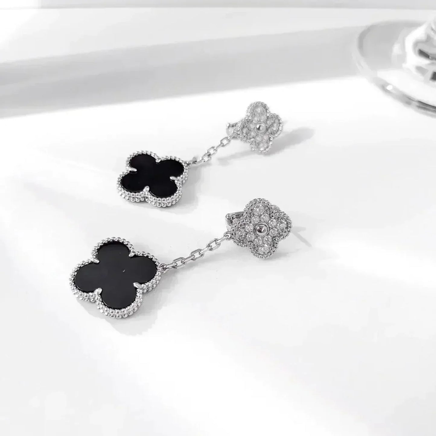 [VCA]CLOVER 2 MOTIFS  DIAMOND ONYX EARRINGS SILVER