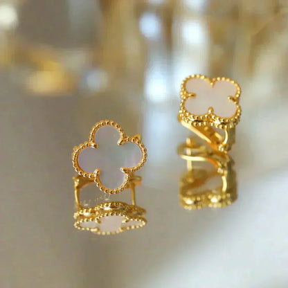 [VCA]CLOVER MEDIUM 1 MOTIFS  WHITE MOP STUD EARRINGS