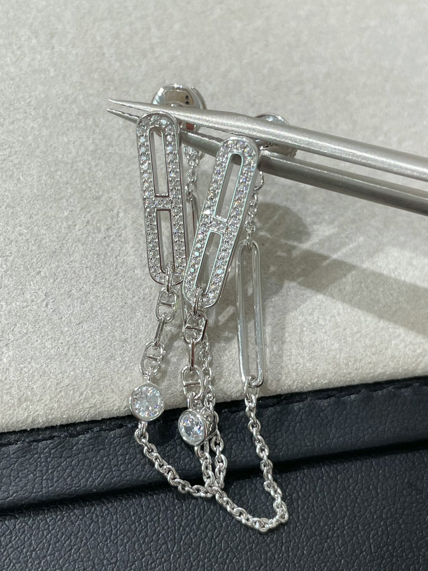 [Hmes]CHAINE CHAOS DIAMOND DROP EARRINGS