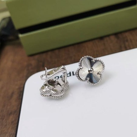 [VCA]CLOVER MEDIUM STUD EARRINGS