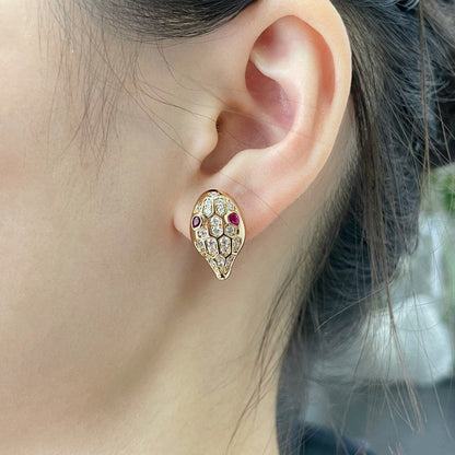 [Blar]SERPENT DIAMOND STUD EARRINGS