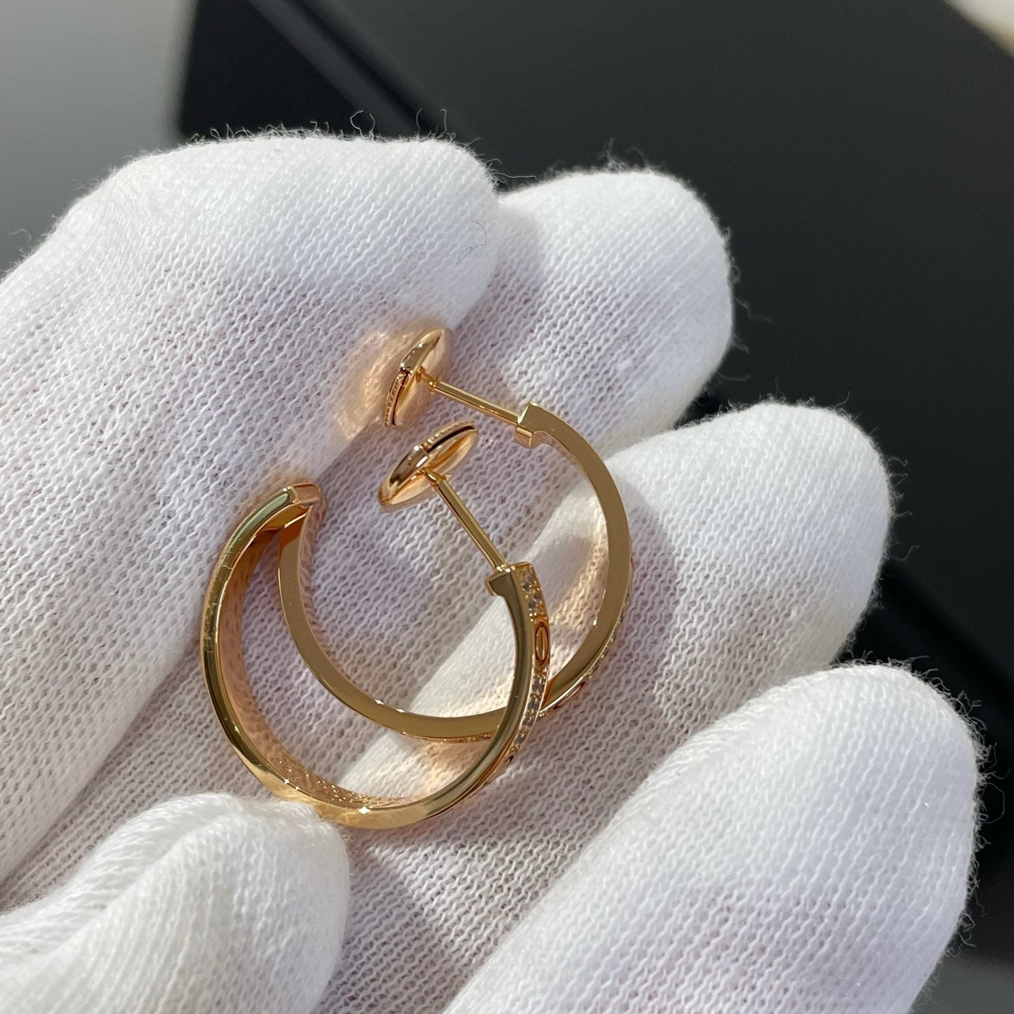 [CAT]LOVE DIAMOND PINK GOLD HOOP EARRINGS