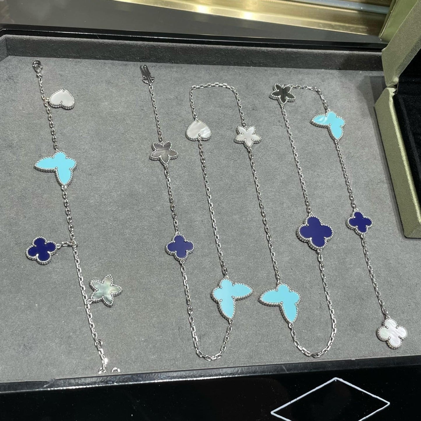 [VCA]LUCKY CLOVER SILVER 11 MOTIF NECKLACE