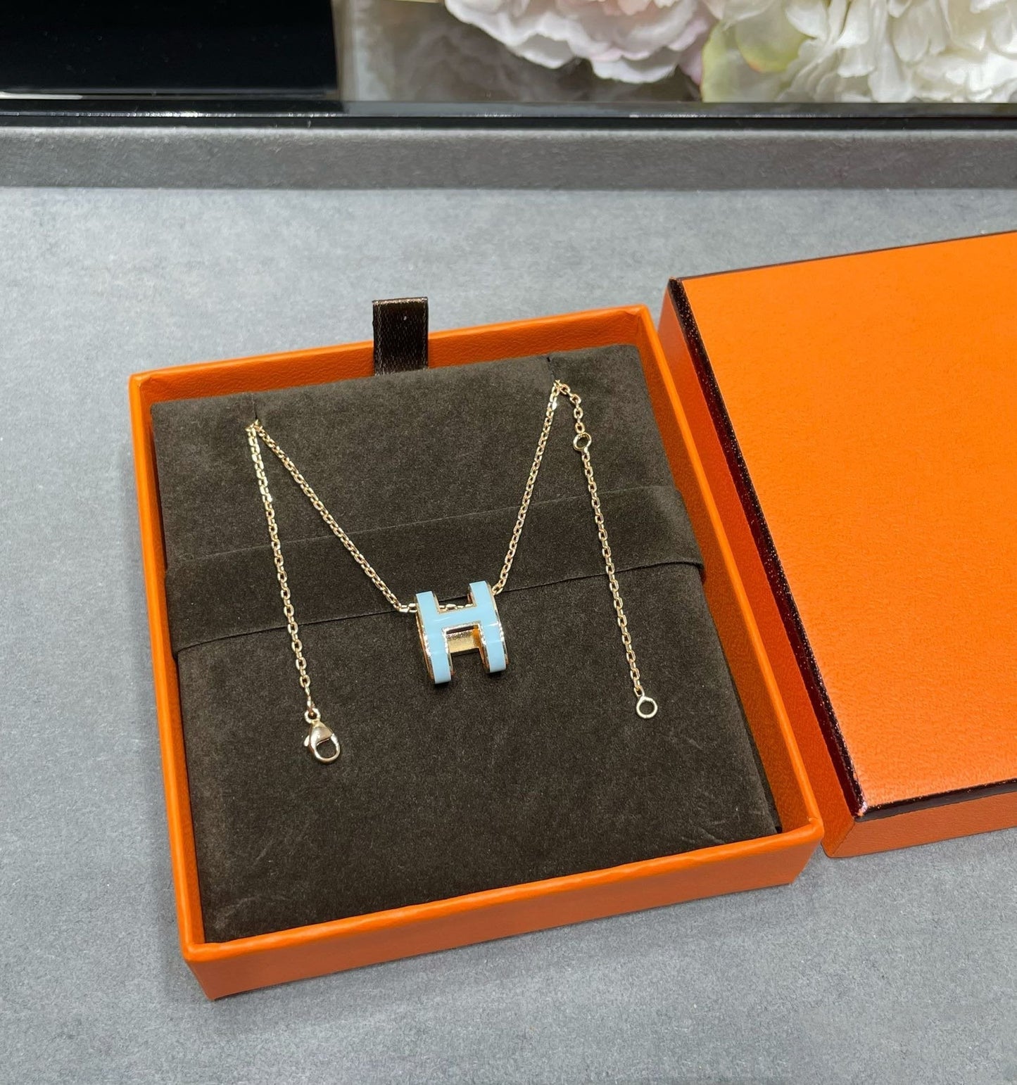 [Hmes]POP H SKY BLUE NECKLACE