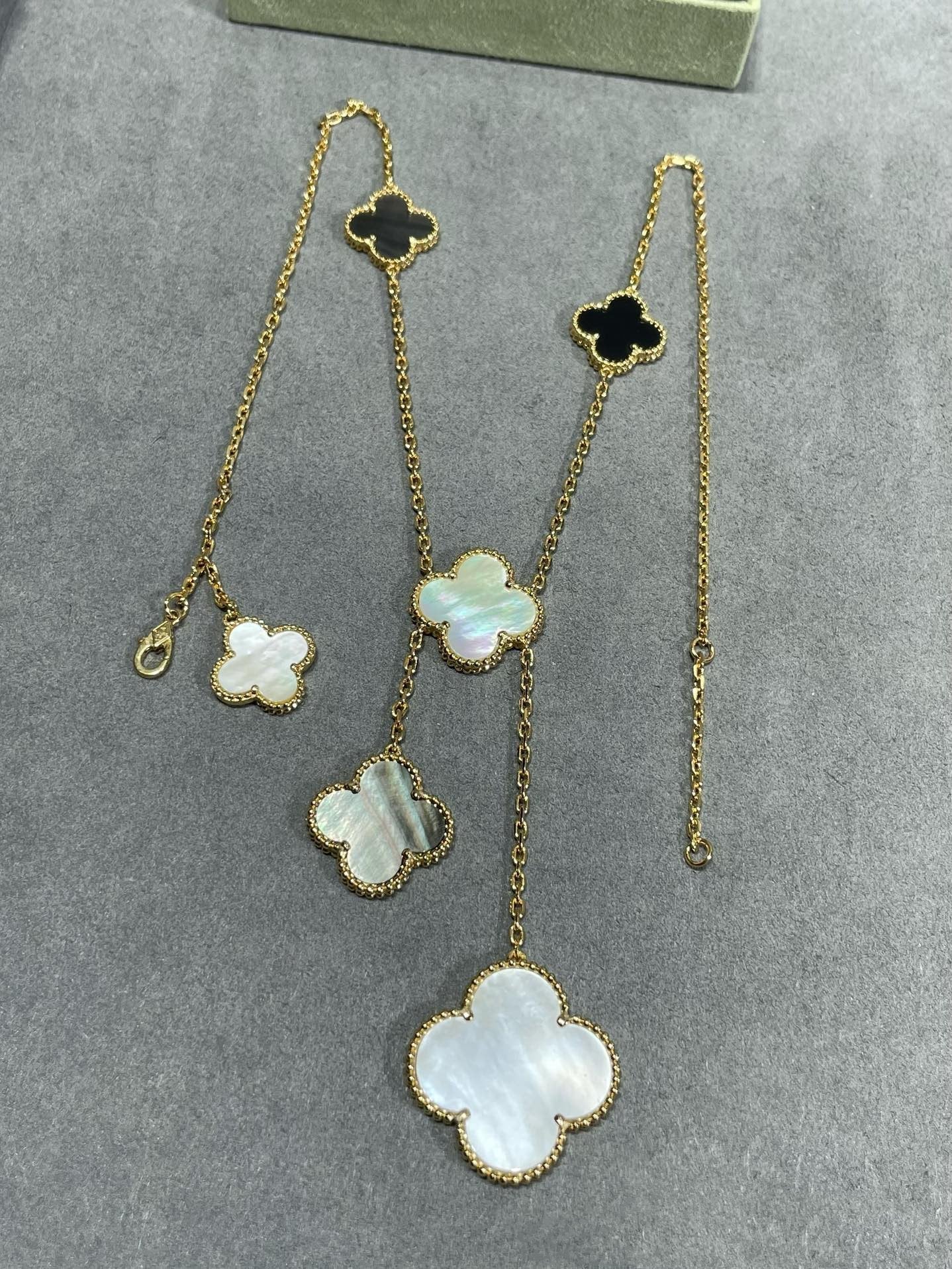 [VCA]CLOVER 6 MOTIF MOP ONYX GOLD NECKLACE