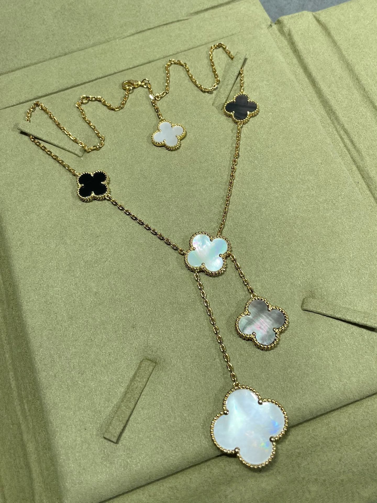 [VCA]CLOVER 6 MOTIF MOP ONYX GOLD NECKLACE