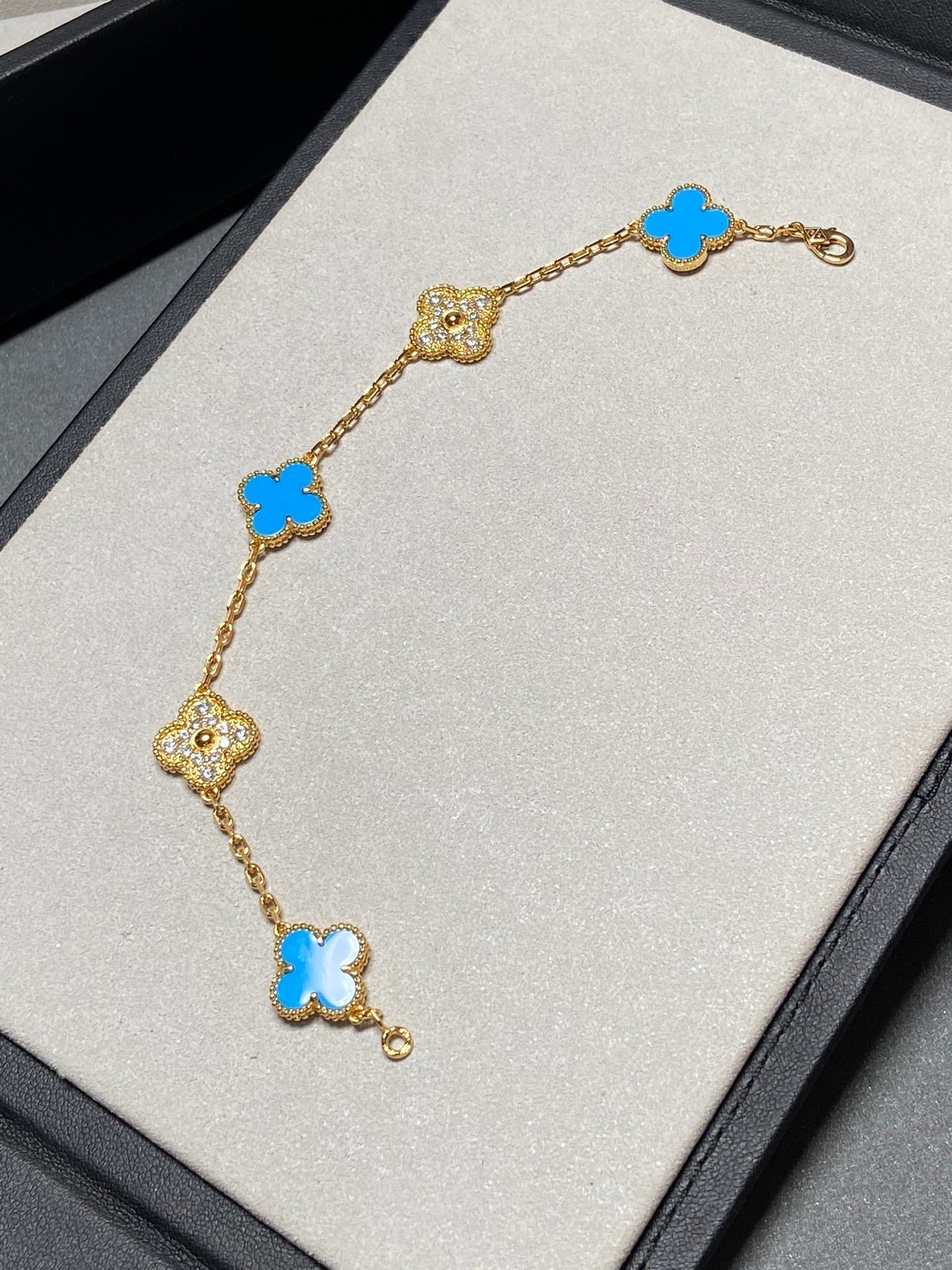 [VCA]CLOVER 5 MOTIF BLUE CHALCEDONY DIAMOND GOLD BRACELET