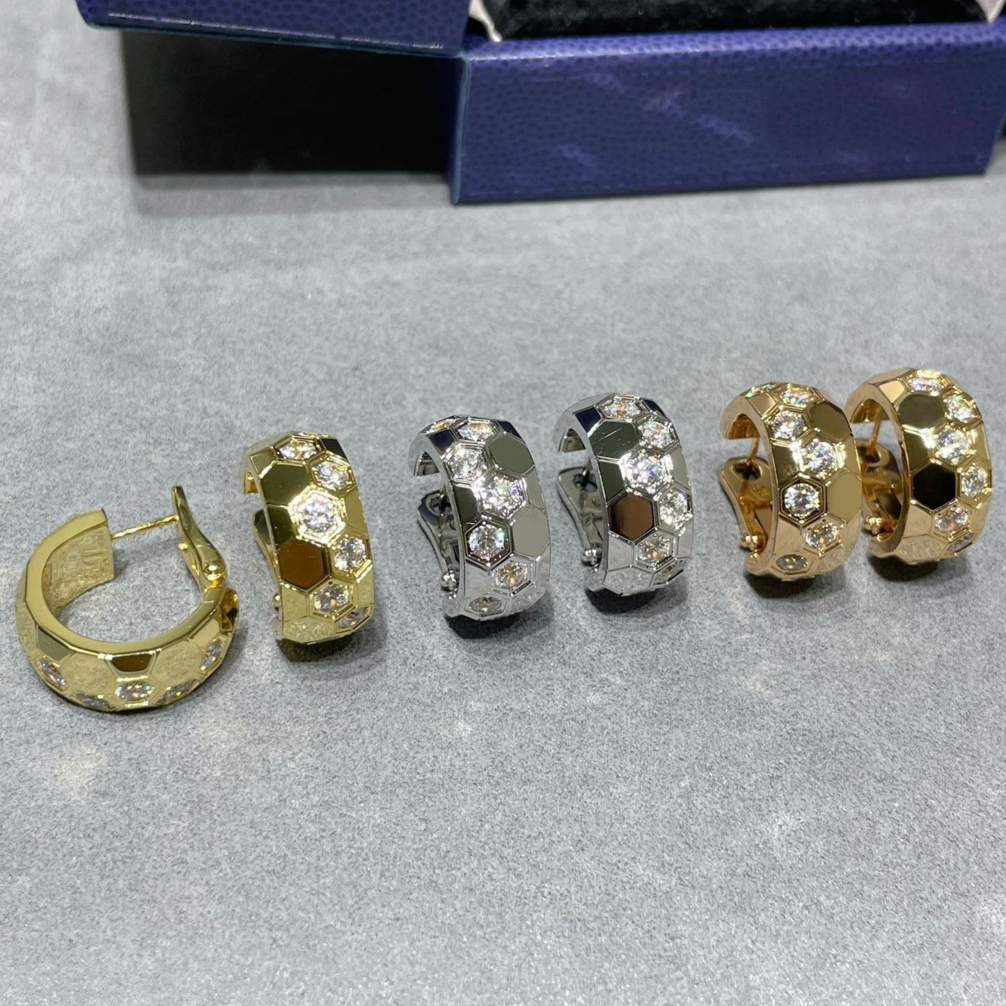 [Chau]BEE LOVE DIAMOND HOOP EARRINGS