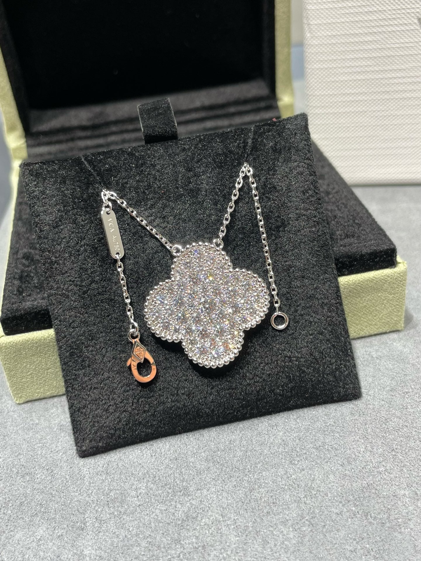 [VCA]CLOVER 25MM LARGE PENDANT DIAMOND PAVED SILVER NECKLACE