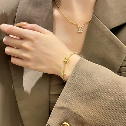 [Loui]LOGO STAR MOTIF GOLD BRACELET