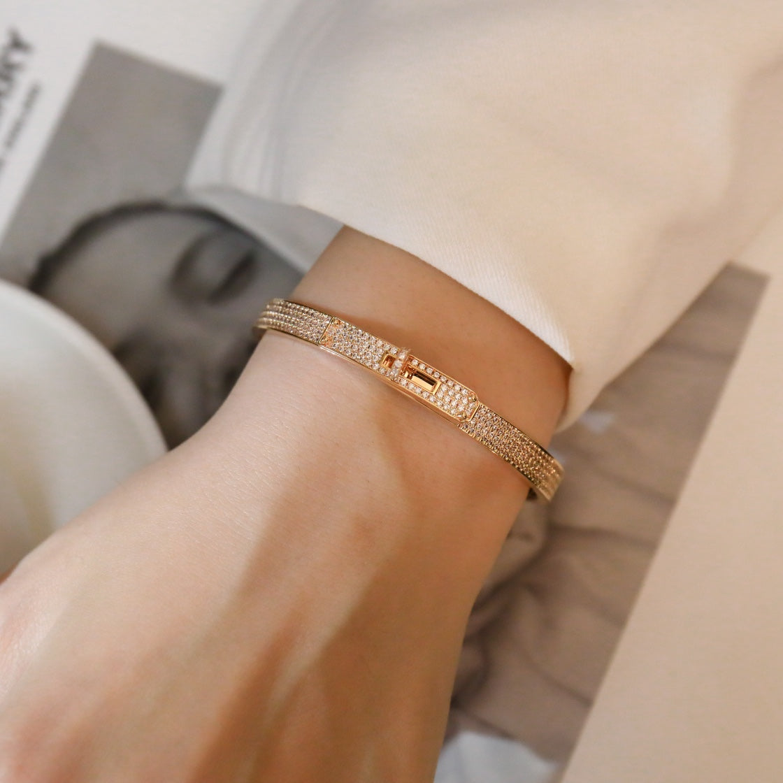 [Hmes]KELLY BRACELET DIAMOND PAVED