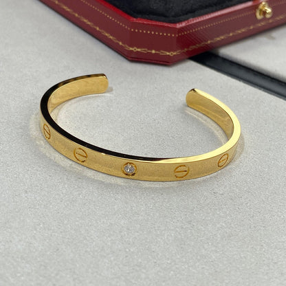 [CAT]LOVE BRACELET 6.1MM 1 DIAMOND OPEN CUFF