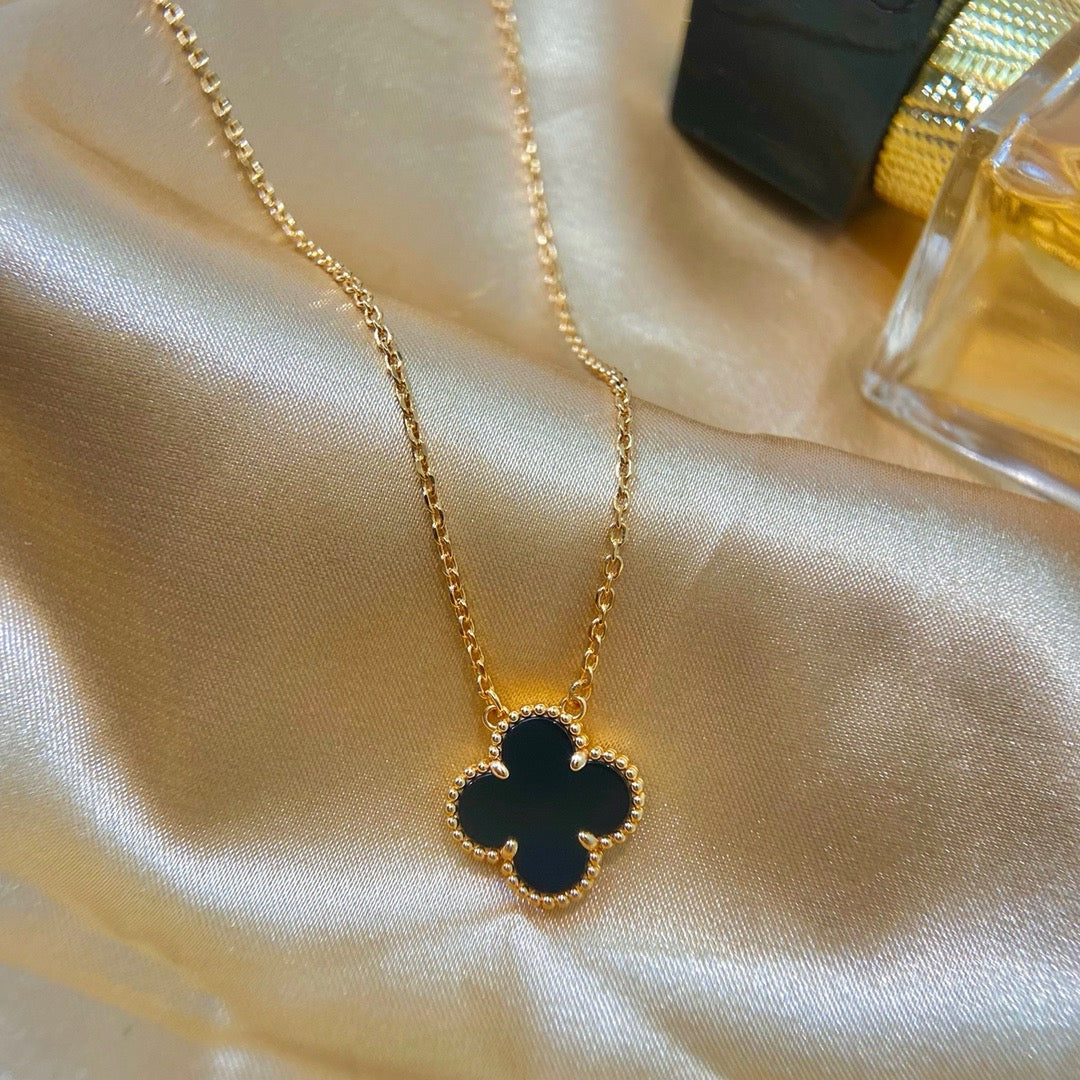 [VCA]CLOVER 15MM BLACK ONYX SINGLE FLOWER NECKLACE