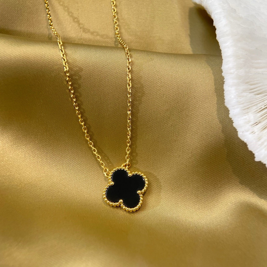 [VCA]CLOVER 15MM BLACK ONYX SINGLE FLOWER NECKLACE