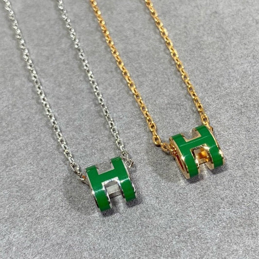 [Hmes]POP H GREEN NECKLACE SILVER AND GOLD