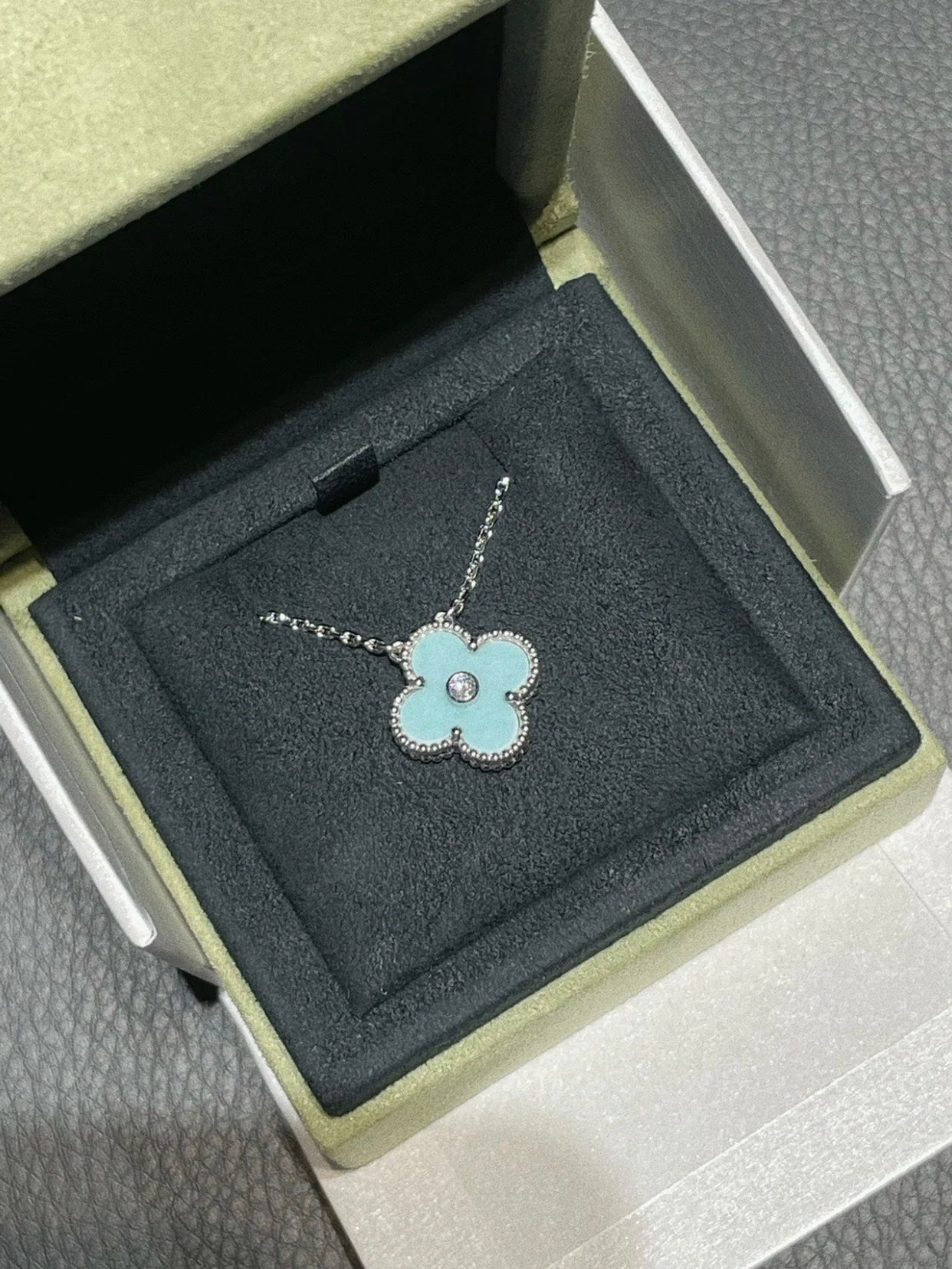 [VCA]CLOVER 1 DIAMOND LIGHT BLUE SILVER NECKLACE