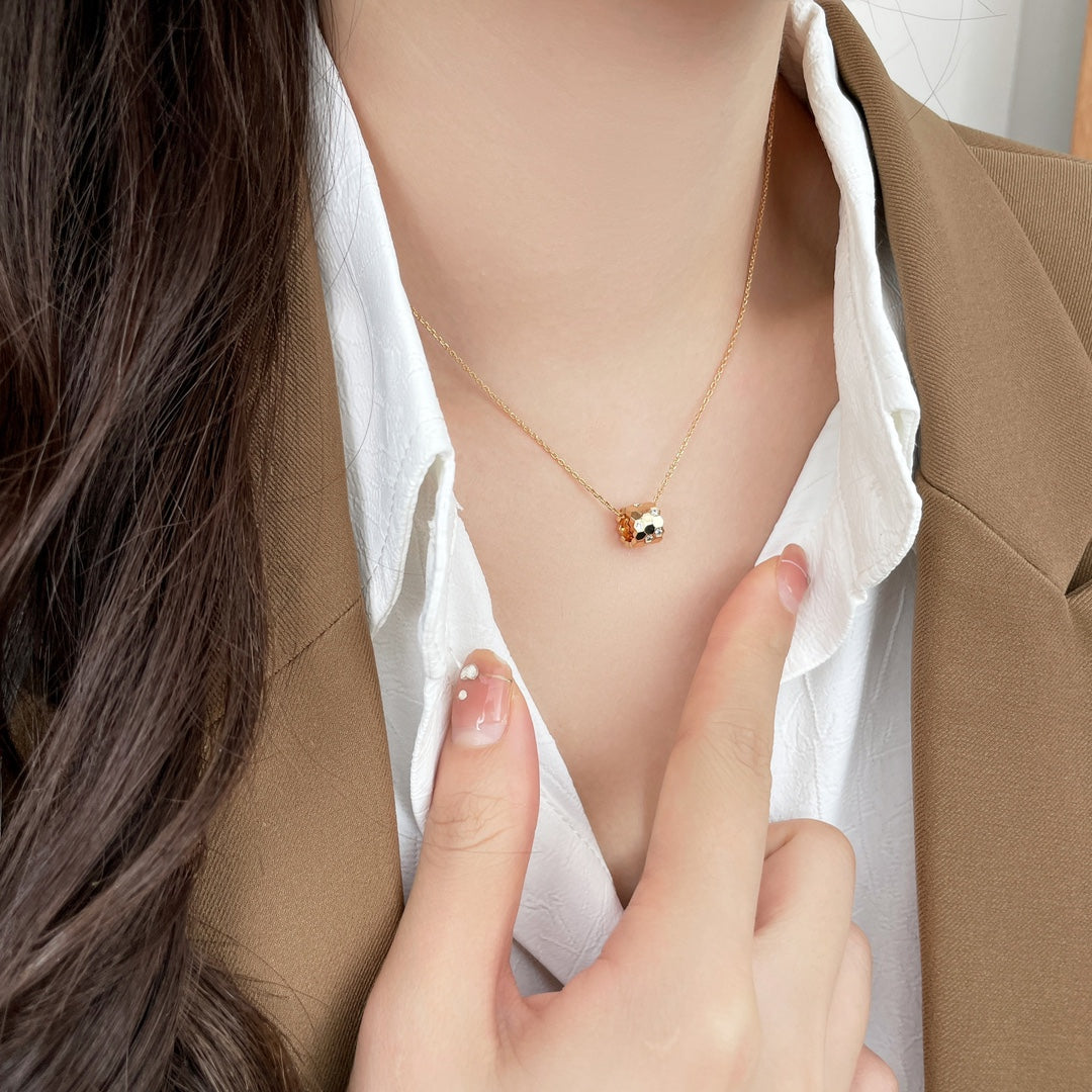 [Chau]BEE MINI PEDANT DIAMOND NECKLACE