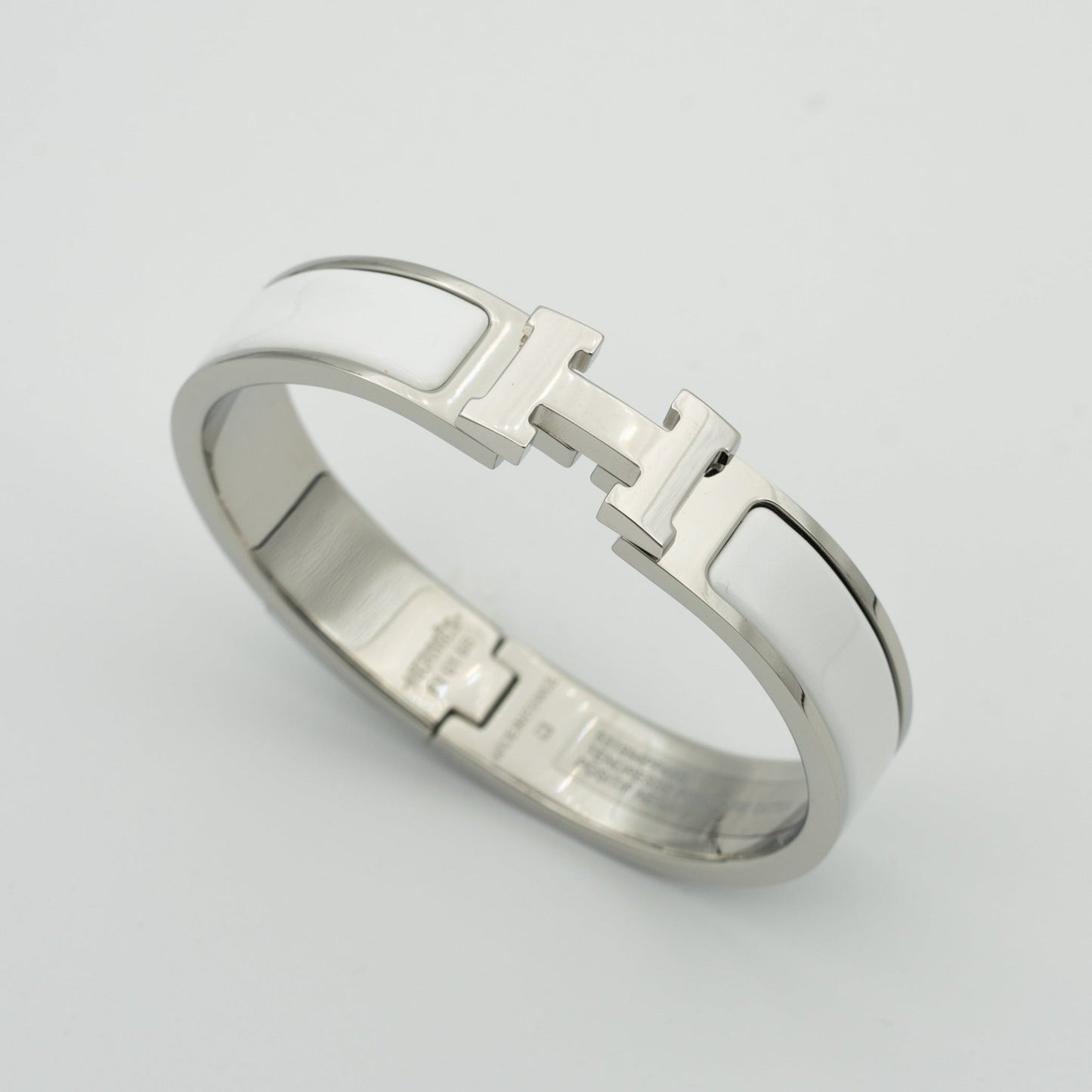 [Hmes]H WHITE BRACELET