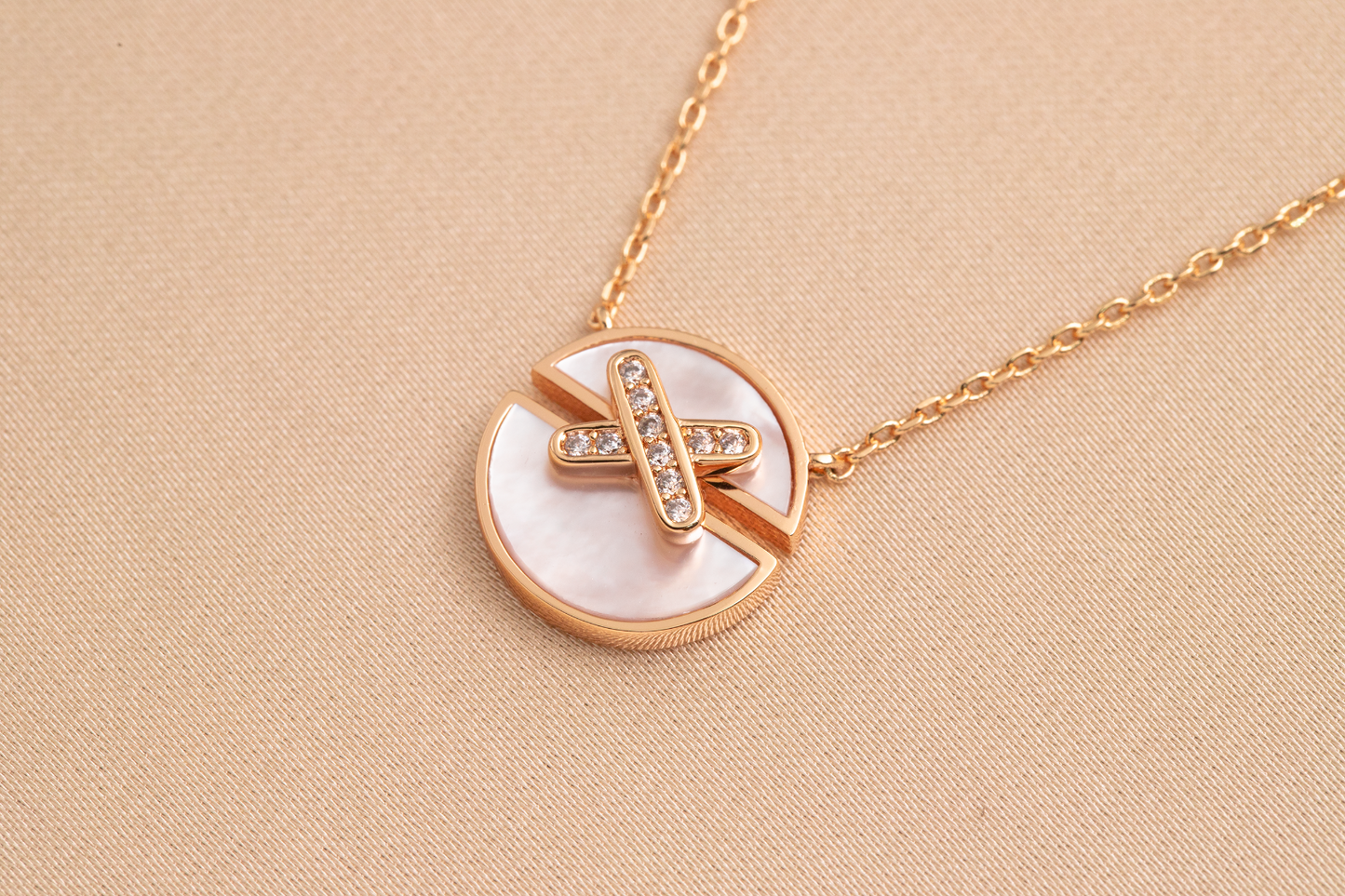 [Chau]JEUX DE PINK GOLD DIAMOND NECKLACE