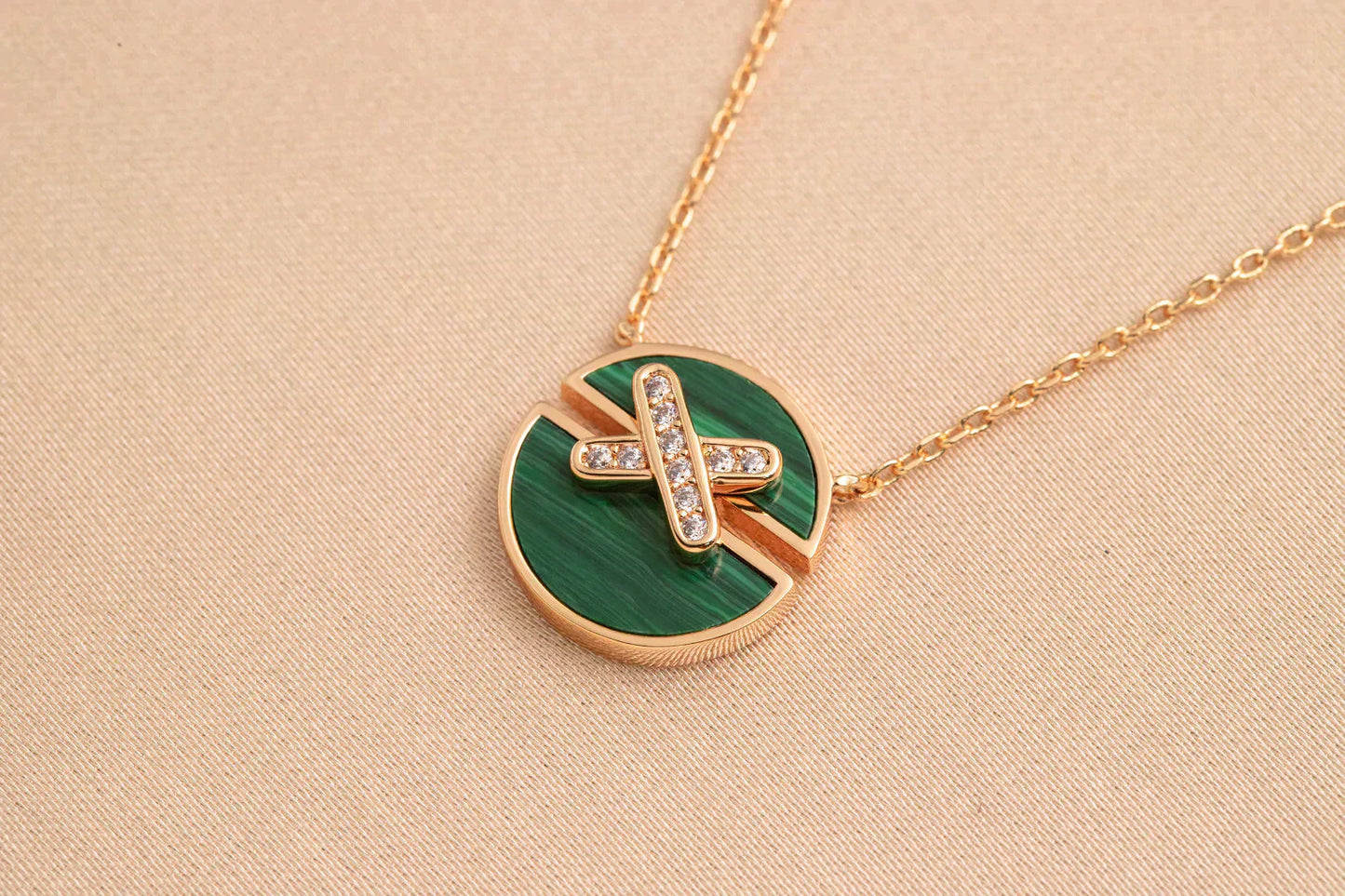 [Chau]JEUX DE ROSE GOLD DIAMOND NECKLACE