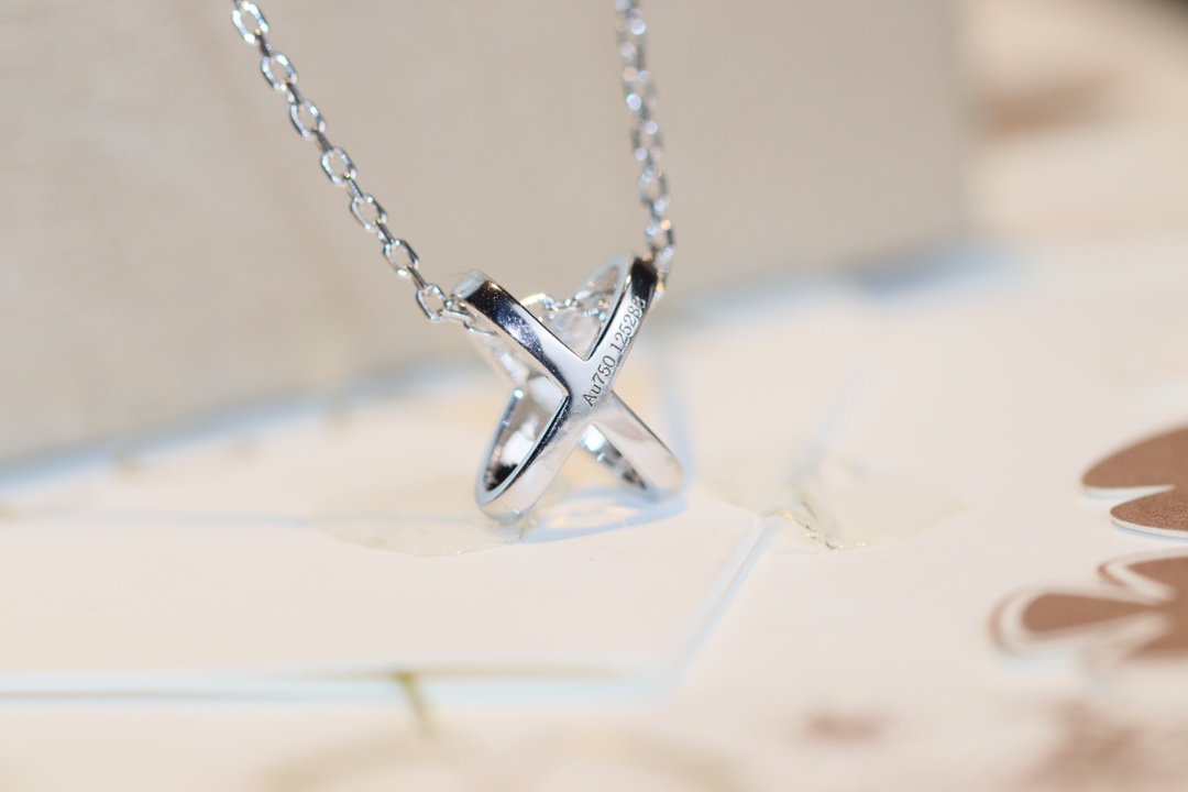 [Chau]JEUX DE DIAMOND NECKLACE