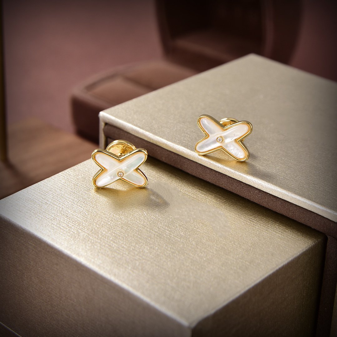 [Chau]JEUX DE WHITE MOP GOLD DIAMOND EARRINGS