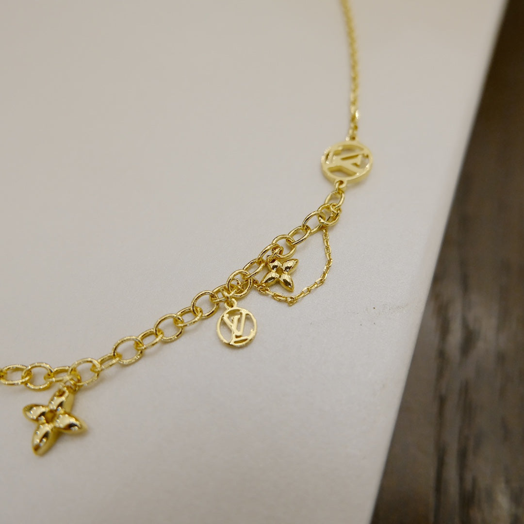 [VCA]BLOOMING SUPPLE NECKLACE BRASS