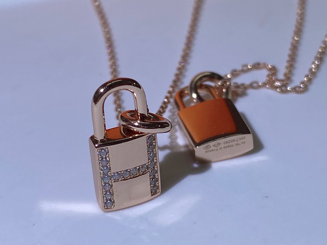 [Hmes]HM ADVANCED NICHE LOCK HEAD NECKLACE DIAMONDS