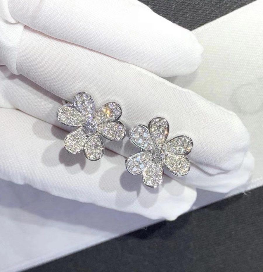 [VCA]FRIVOLE SILVER FLOWER DIAMOND EARRINGS