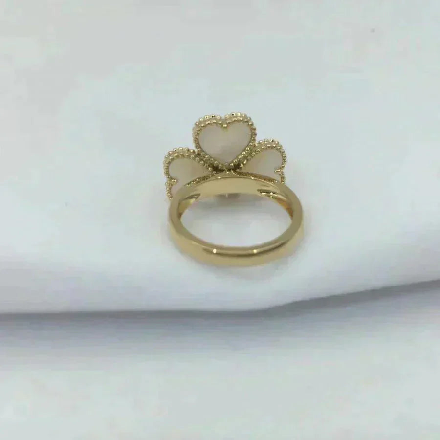 [VCA]SWEET CLOVER WHITE MOP RING